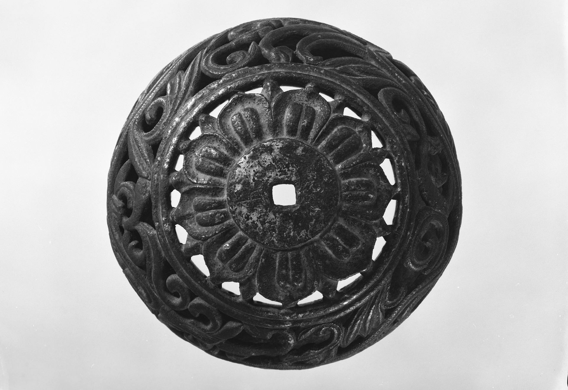 祭祀遺跡　香炉状品　上面/