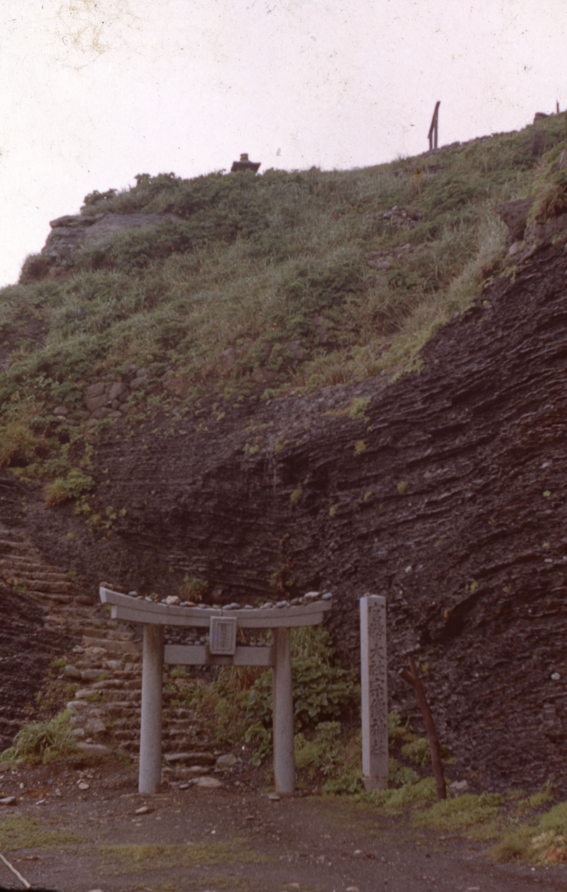 沖ノ島島内の様子/