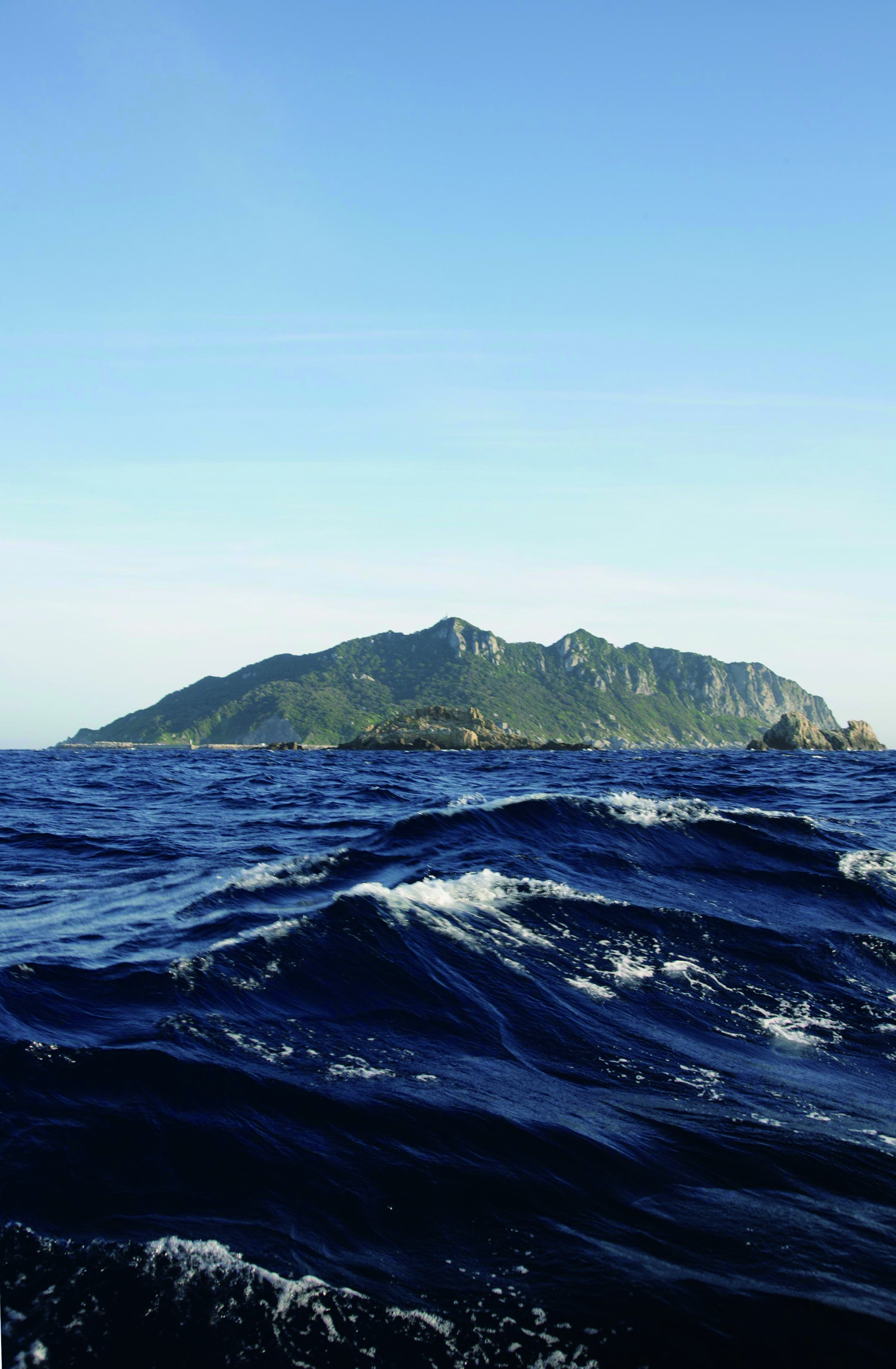 「神宿る島」宗像・沖ノ島と関連遺産群/