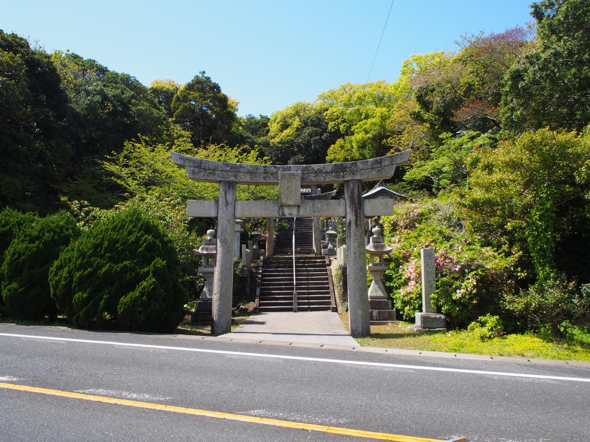 楯崎神社/